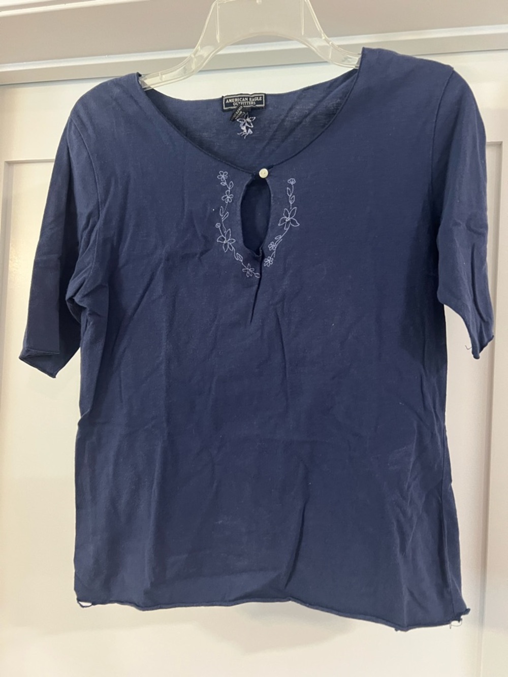 American Eagle Outfitters Navy Short Sleeve Floral Keyhole Tee